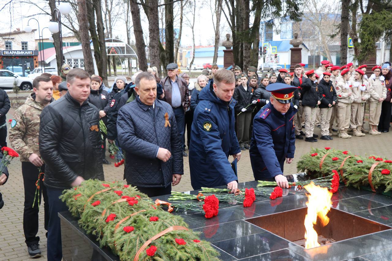 Прокурором Кореновского района принято участие в торжественном мероприятии, посвященном годовщине начала специальной военной операции