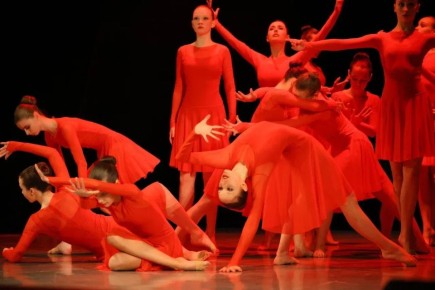 Образцовый хореографический ансамбль «Отражение» детской школы искусств №14 стал лауреатом Национальной Премии в области хореографического искусства «ГОРДОСТЬ СТРАНЫ»!