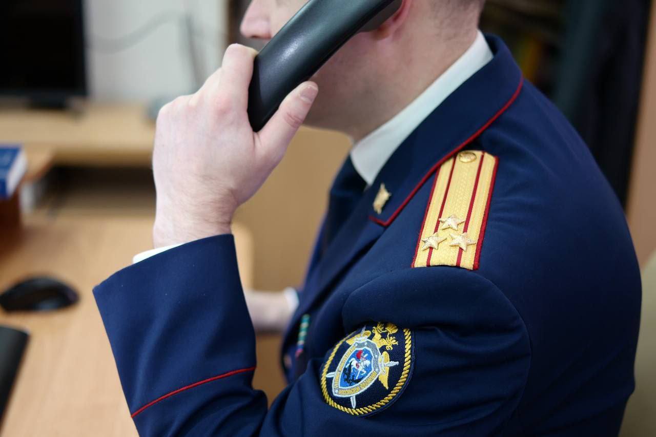 Следственное управление СКР по краю напоминает о работе круглосуточной телефонной линии «Ребенок в опасности»