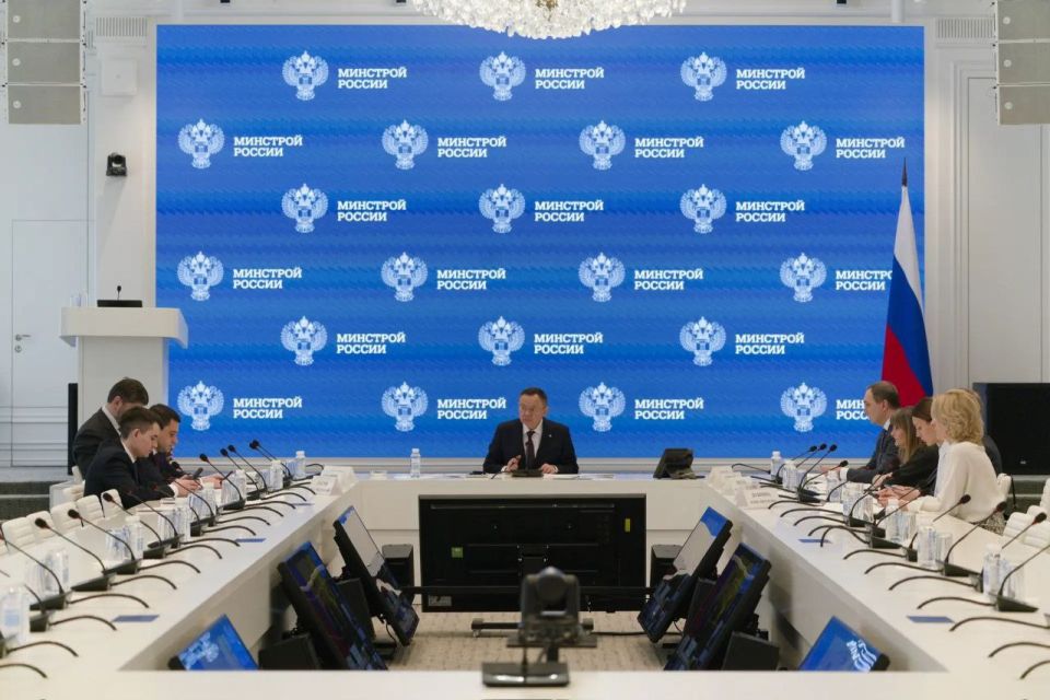 Глава Минстроя России провел совещание по вопросам строительства и реконструкции очистных сооружений в Краснодарском крае