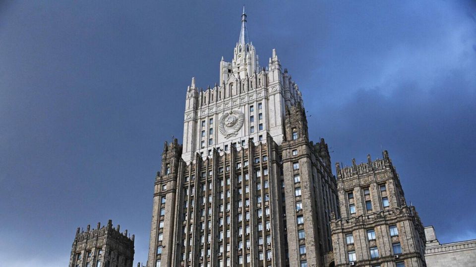 МИД РФ призвал россиян воздержаться от поездок в ОАЭ, Кувейт, Бахрейн, Катар и Саудовскую Аравию до нормализации обстановки на Ближнем Востоке