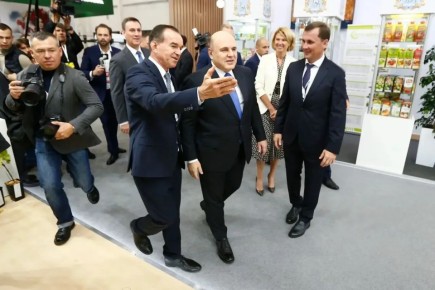 Вениамин Кондратьев поздравил Михаила Мишустина с юбилеем