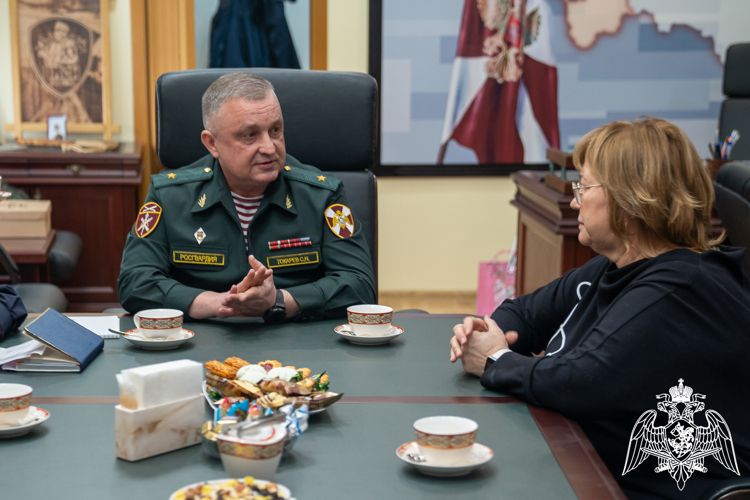 В преддверии 8 Марта начальник кубанского главка Росгвардии встретился с вдовами погибших боевых товарищей