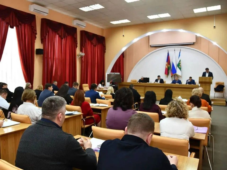 Под председательством прокурора Северского района проведено совещание по вопросу состояния законности на территории района