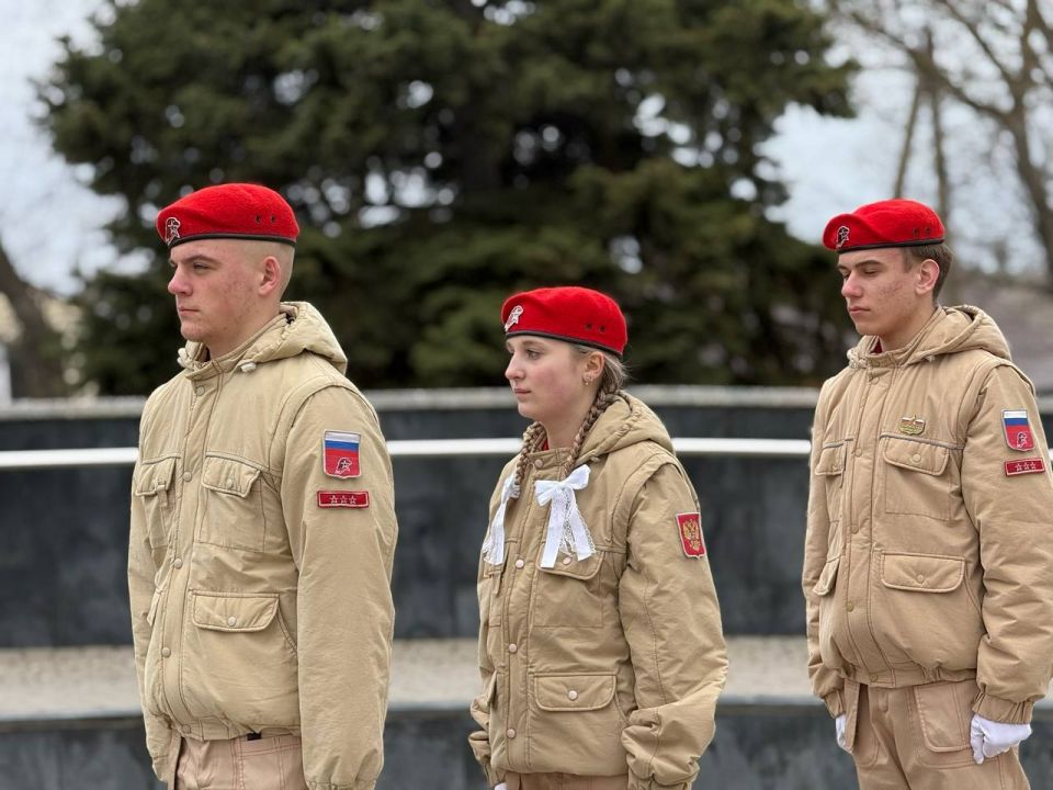 Сегодня в Ейске на площади Революции прошло торжественное мероприятие краевой патриотической акции «Эстафета памяти»