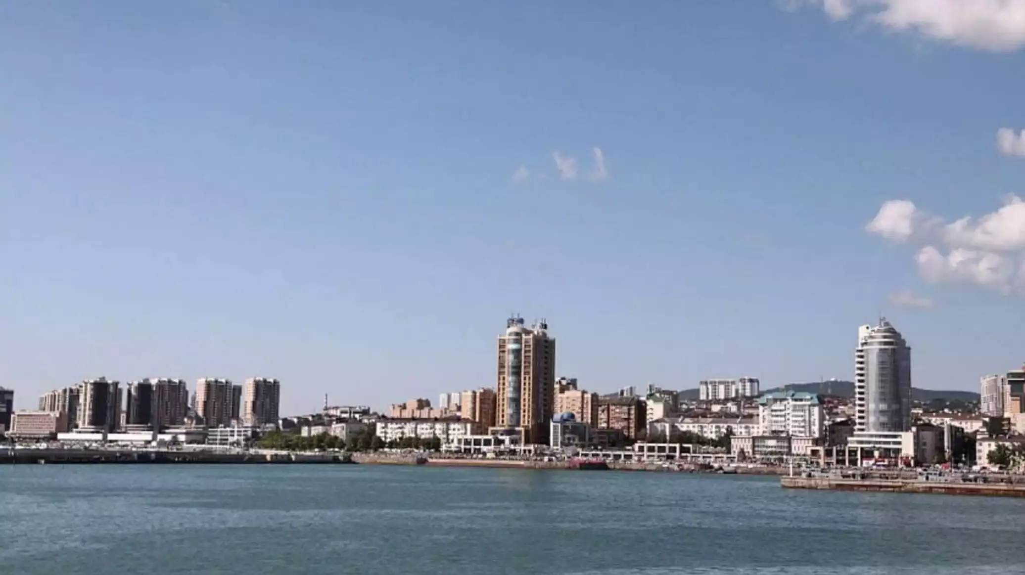 ВСУ атаковали Новороссийск - ПВО отражает атаку беспилотников