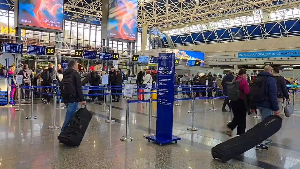 91 рейс на прилет и 105 — на вылет задерживались из-за ограничений на полеты в Сочи