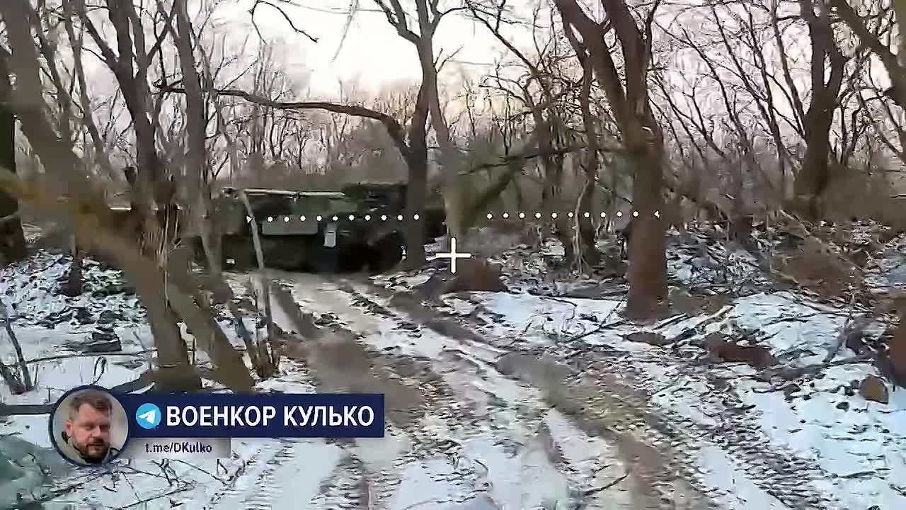 Дмитрий Кулько: САУ «Богдана» и танк - новороссийские десантники поражают жирные цели на позициях ВСУ вдоль Каховского водохранилища