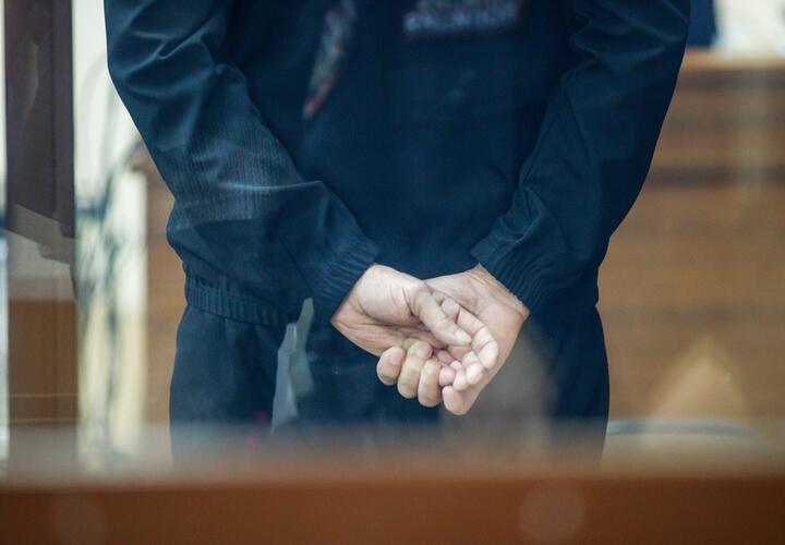 Избивал арматурой: убийца, скрывавшийся годами, наконец ответит в суде за смертельную расправу в Кущевском районе Кубани более 16 лет назад