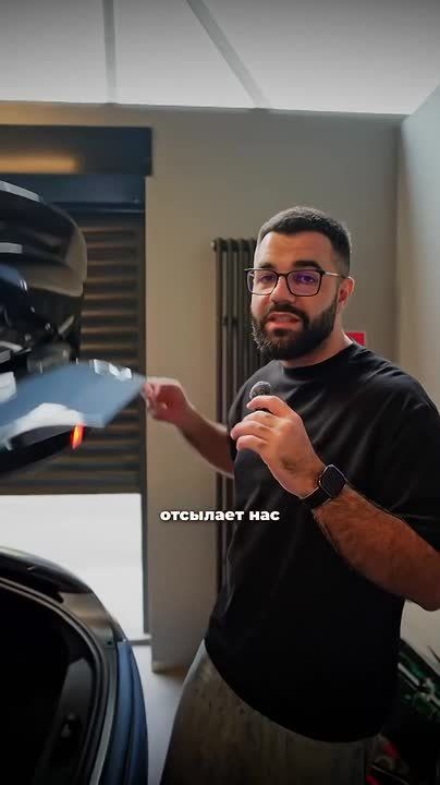 Коктейли с отсылкой к финансисту Джеффри Эпштейну появились в Краснодаре: кофейня запустила скандальную рекламу