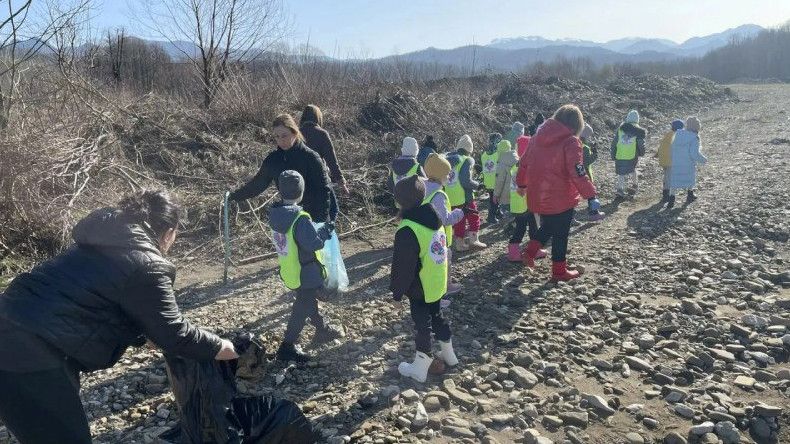 Детсадовцы устроили экоакцию в Туапсинском округе