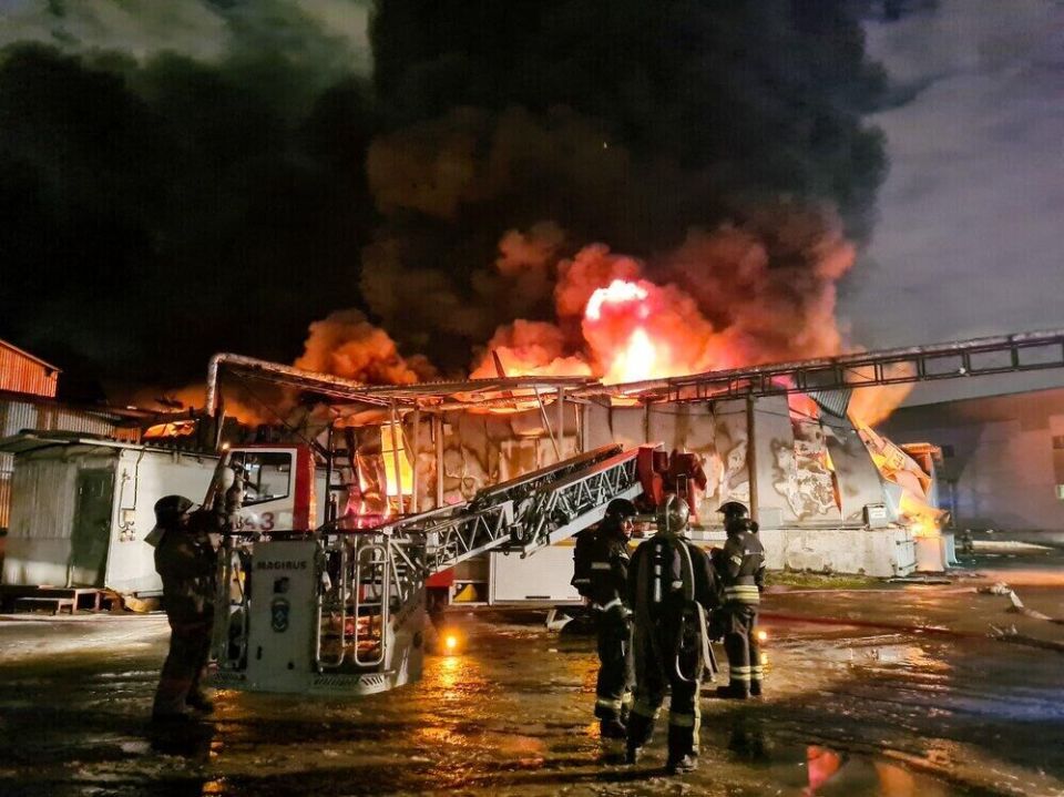 На Кубани из-за падения БПЛА вспыхнул пожар на НПЗ в Северском районе