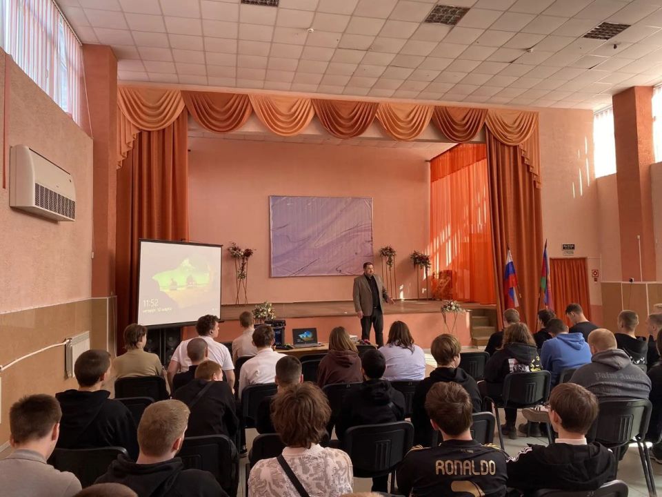 ���������������������������������:����������������ʠ����������������������������������������� ���������������� ���������� ����������������� ���������������� ���������� �������������� ���� ������� ��������������...