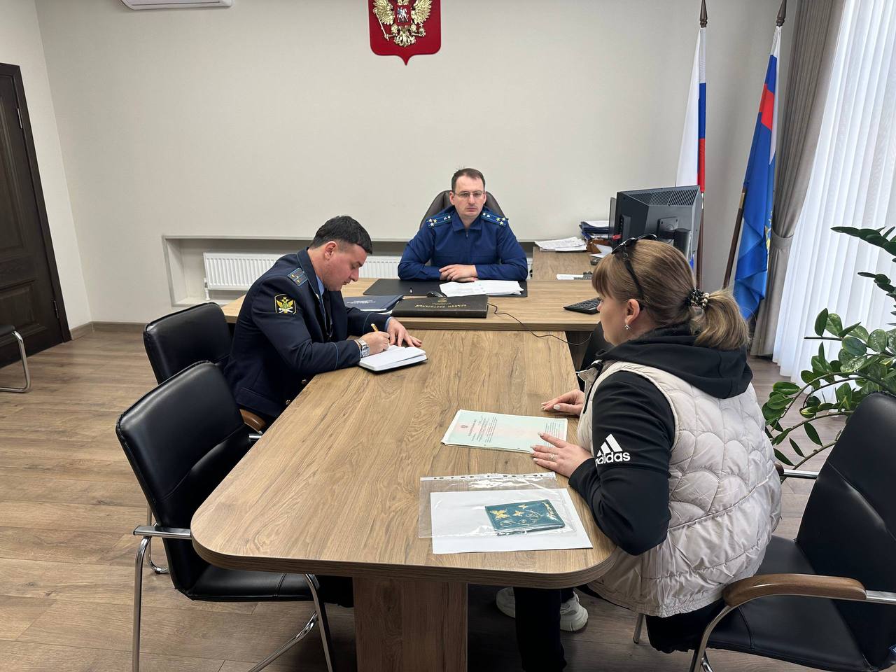 Прокурором Курганинского района проведен личный прием граждан по вопросам соблюдения законодательства об исполнительном производстве при взыскании алиментных платежей