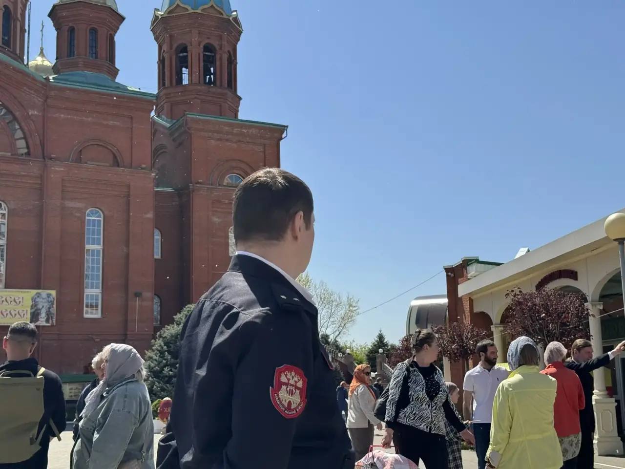 К Пасхе и Радонице в Краснодаре увеличат число автобусов, идущих к погостам