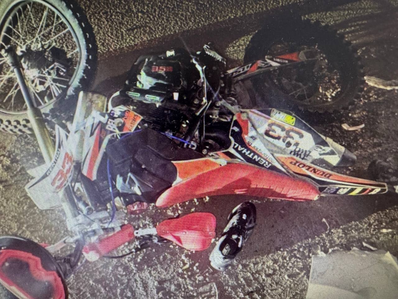 Присоединяйся к каналу по ссылке: