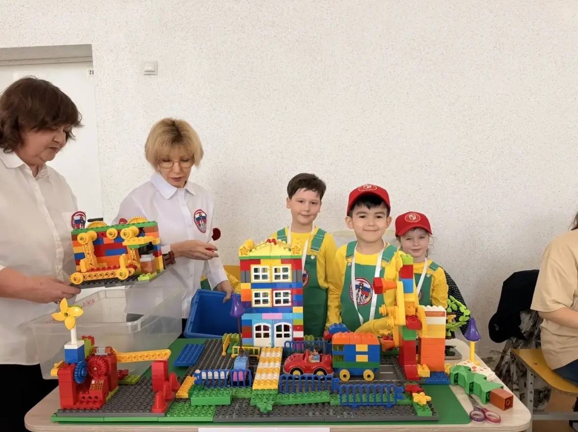 В Новороссийске состоялся краевой робототехнический фестиваль «Будущее вокруг нас»