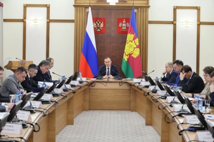 Вениамин Кондратьев: Каждый вице-губернатор в рамках своих компетенций должен нести персональную ответственность за реализацию нацпроектов