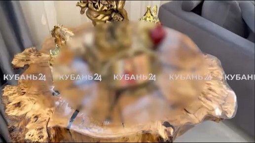 Мужчины вымогали деньги на «воровской общак» у заключенного на Кубани