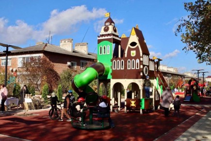 В Гулькевичском районе продолжат благоустройство сквера