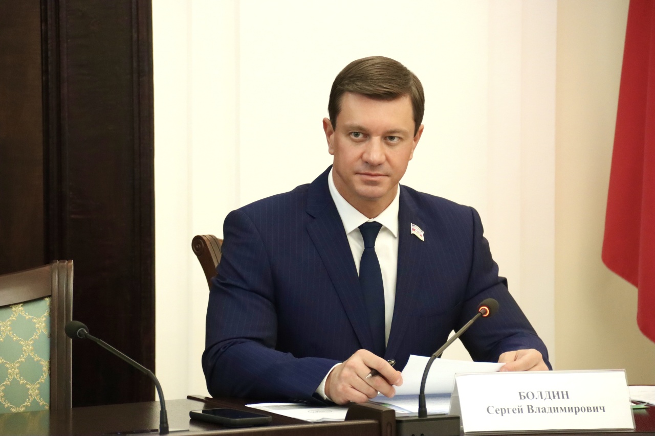 Предложения о корректировке земельного законодательства рассмотрели в профильном комитете