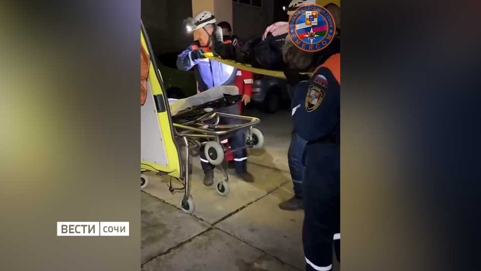 В Сочи ребенок выжил после падения с седьмого этажа недостроя