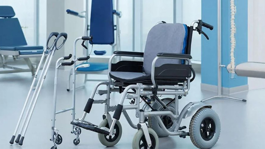 Больше миллиона технических средств реабилитации получили инвалиды на Кубани с начала года