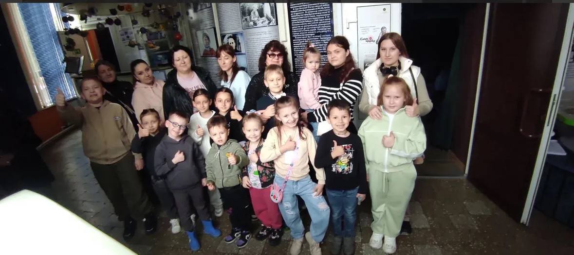 Для детей участников СВО в новороссийском Планетарии им. Ю.А. Гагарина провели познавательную встречу