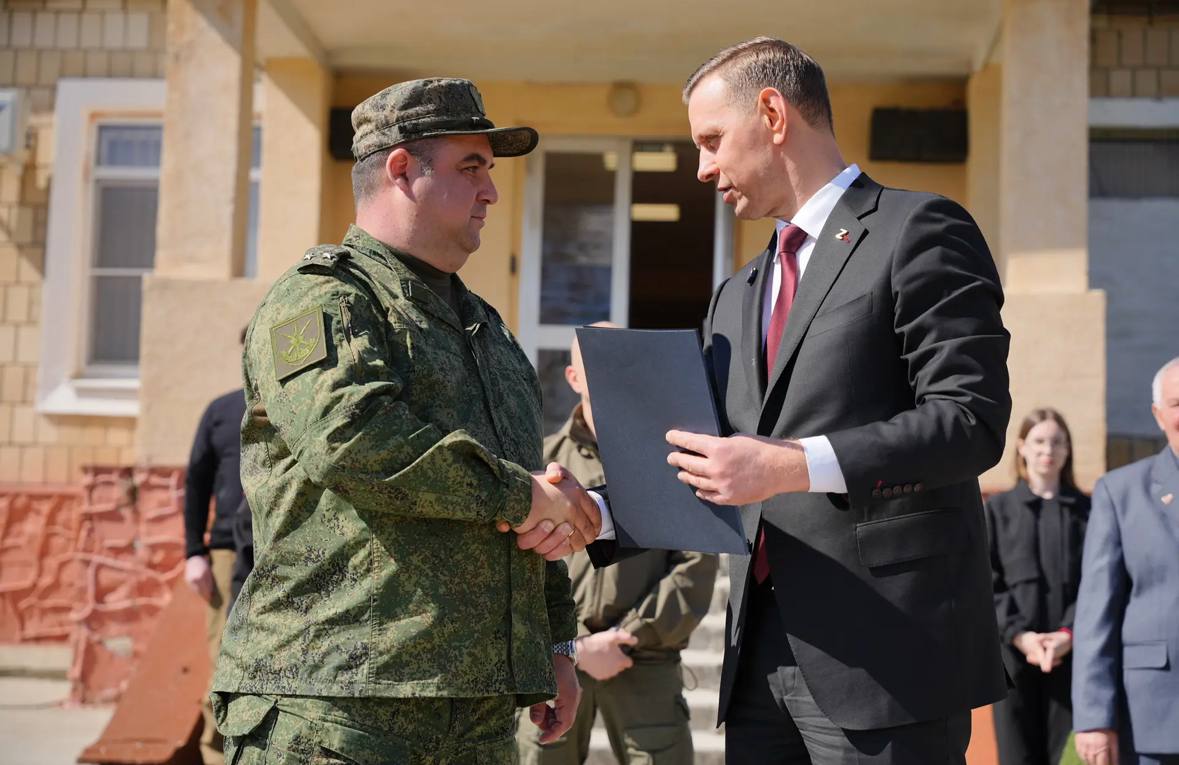 Андрей Кравченко поздравил военнослужащих и ветеранов войск ПВО с профессиональным праздником