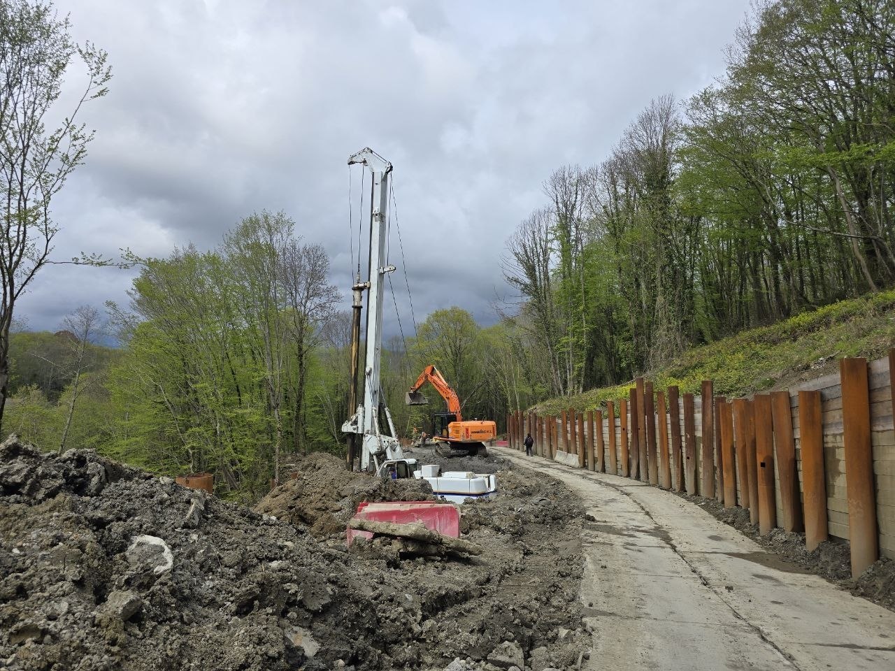 В селе Весёлое продолжается ремонт переулка Василькового