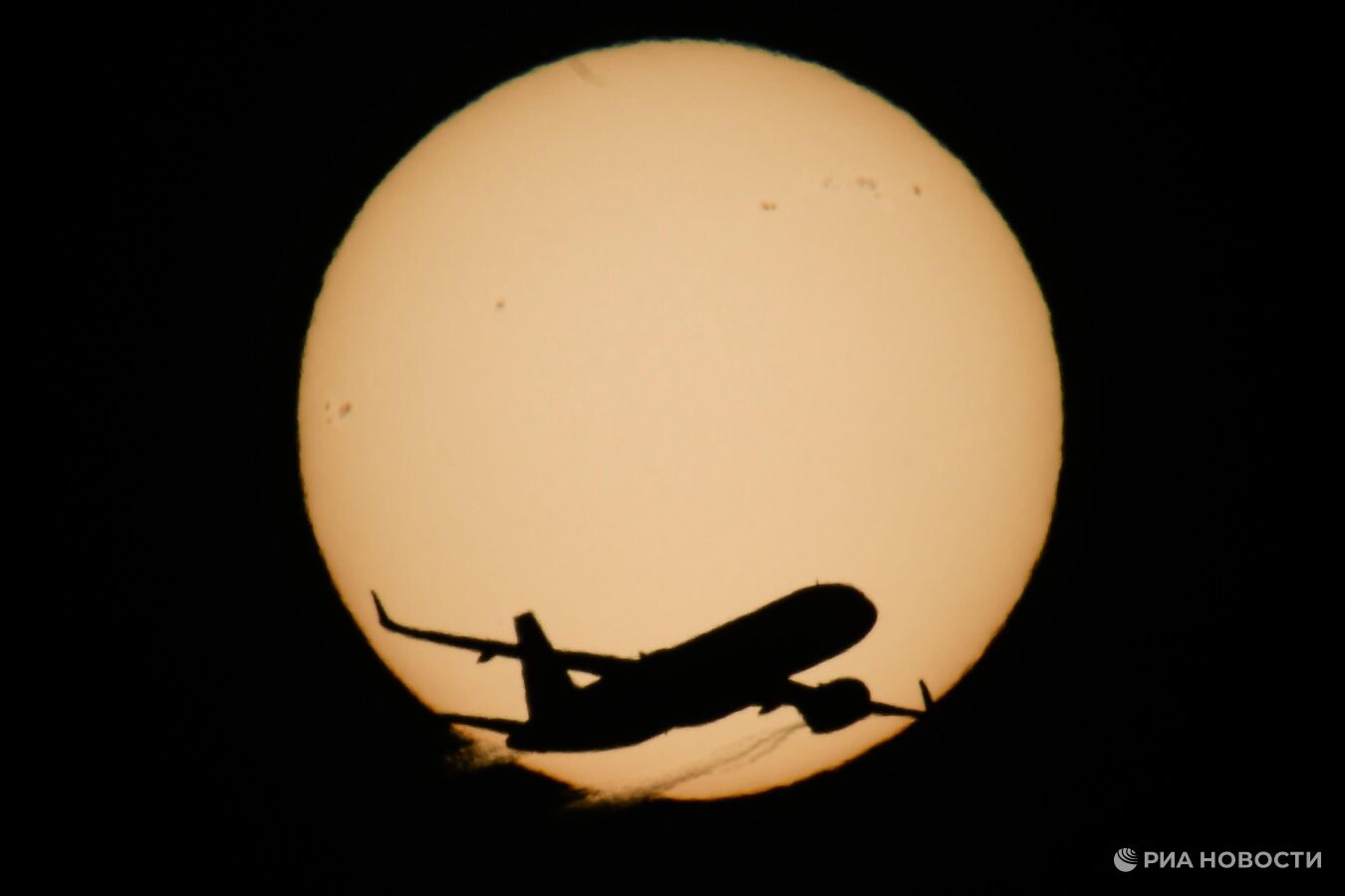 В аэропорту Геленджика сняли ограничения на прием и выпуск самолетов