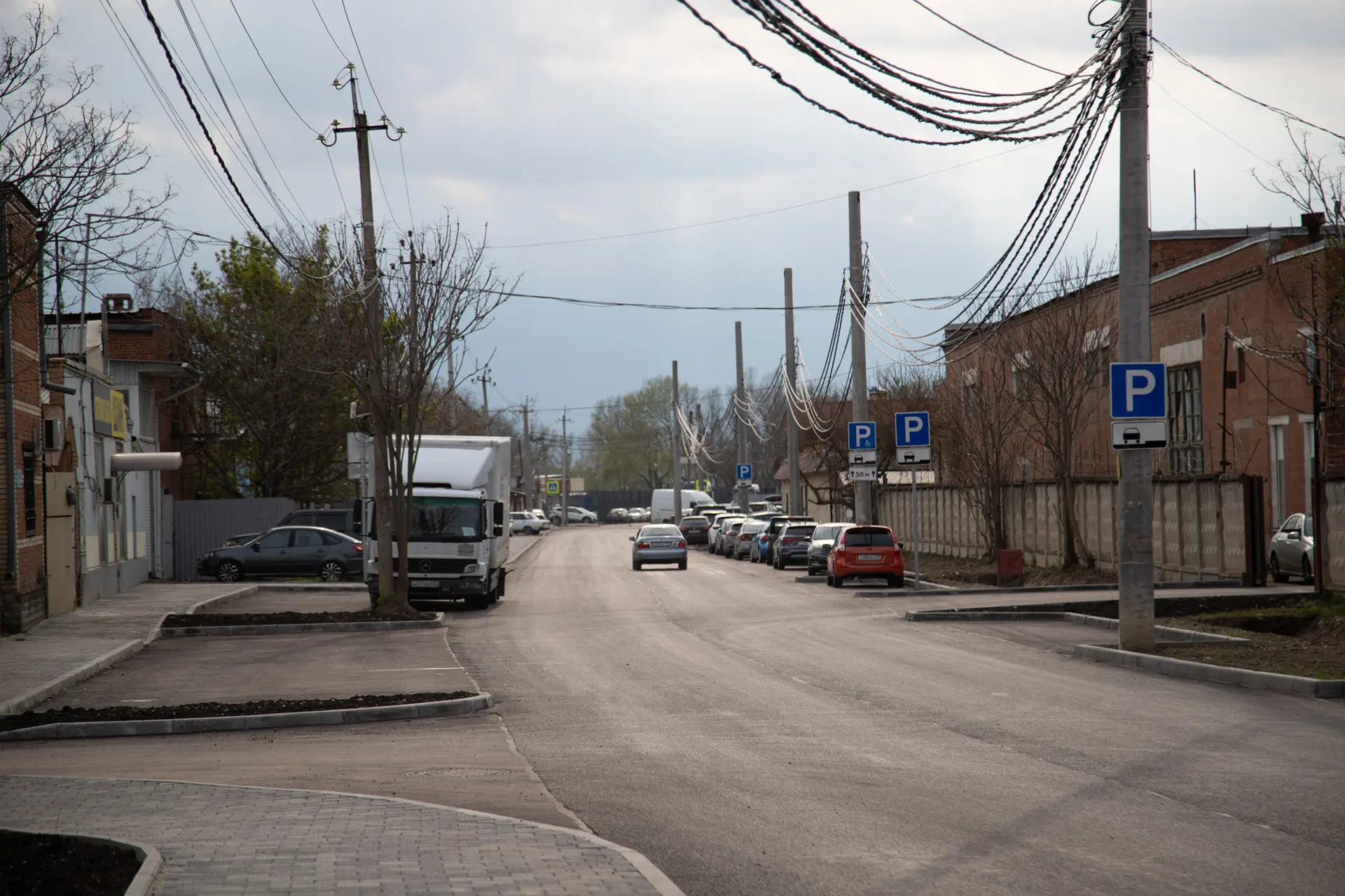 Евгений Наумов: Также осмотрел обновлённую дорогу, которая ведёт к социальному кластеру
