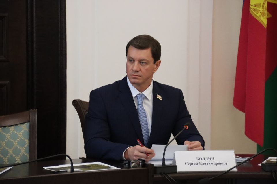 ��������� ������������� ������������� ������ ����������� � �������� �� ��������� � �����