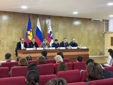 ������������ ����������� ������ �. ���� ������� ������� � ����������� ��������� �� �������� ������������ ������������ � ������������ �����