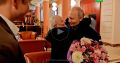 Опубликованы кадры встречи Путина со своей учительницей