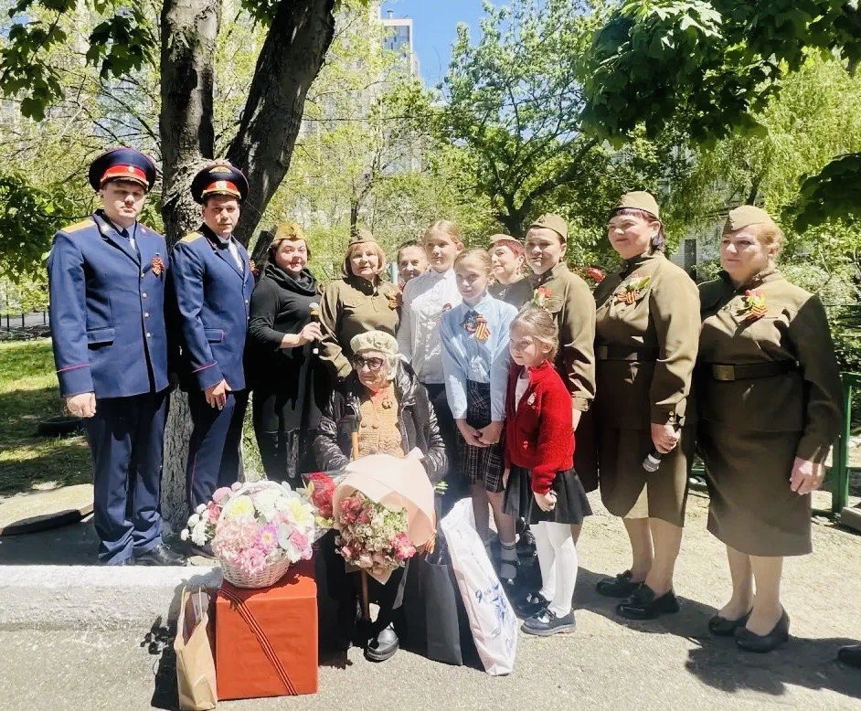 В Новороссийске, Апшеронском и Динском районах представители следственного управления СКР по краю навестили ветеранов Великой Отечественной войны