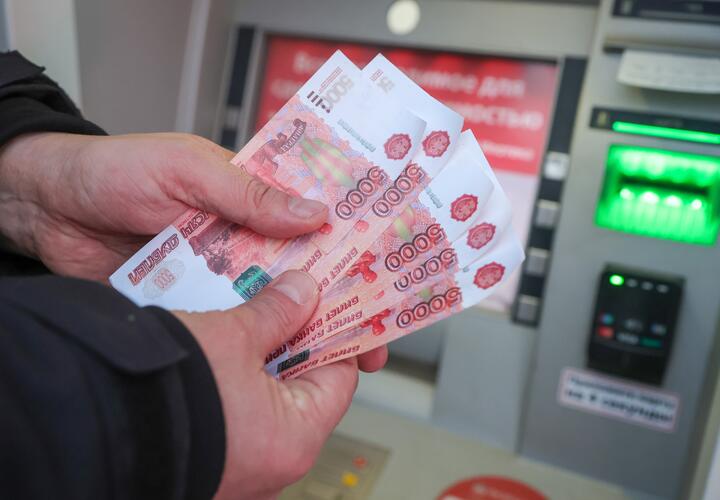 А вы почувствовали? Зарплаты за три года выросли почти на 24 процента