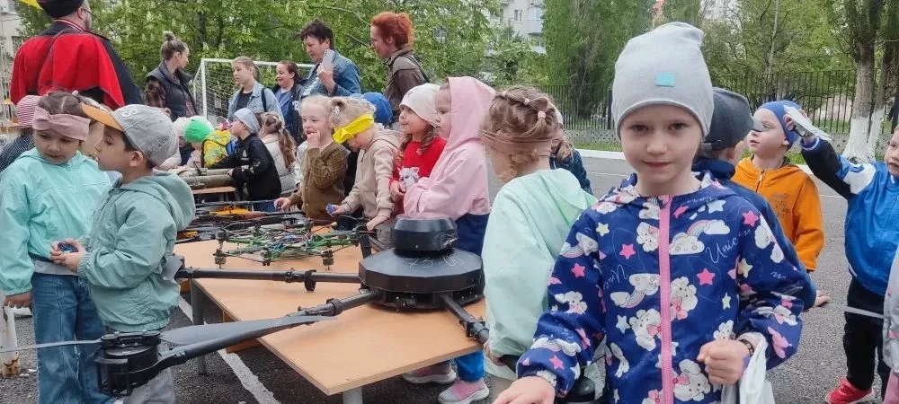 Выставки для будущих защитников Отечества проводят казаки Новороссийского РКО