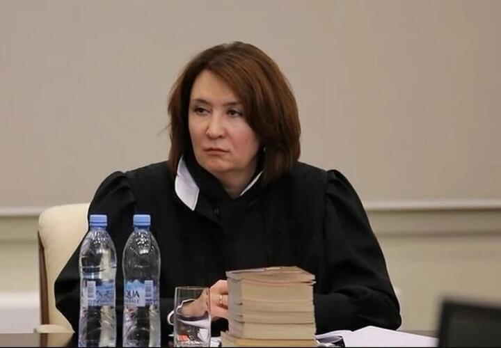 «Золотая судья» в бегах: почему дело Хахалевой пересмотрят?