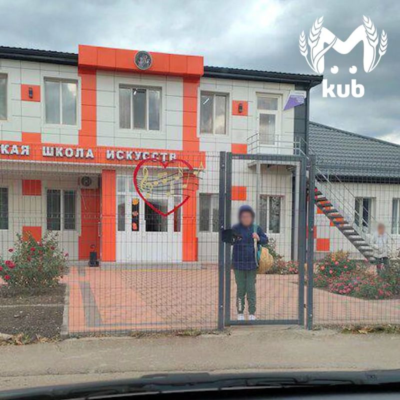 Директора музыкалки в Кореновске оштрафовали на 30к за покупку баннеров к Новому году и Дню Победы