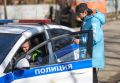 Житель Красноярска набросился с ножом на русских парней, оскорбляя их по национальному признаку. Полицию обвинили в бездействии