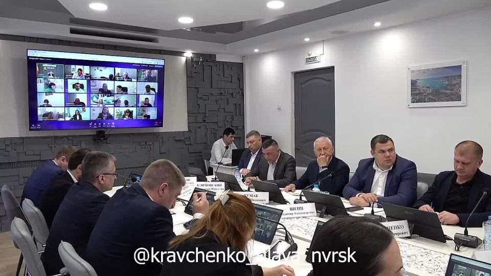 Андрей Кравченко: Хаотичная парковка большегрузов мешает движению на дорогах Новороссийска и создает дискомфорт