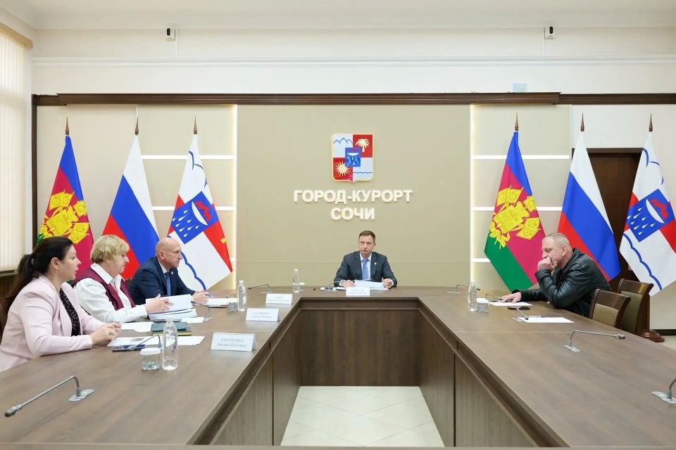Глава Сочи Андрей Прошунин провел личный прием граждан
