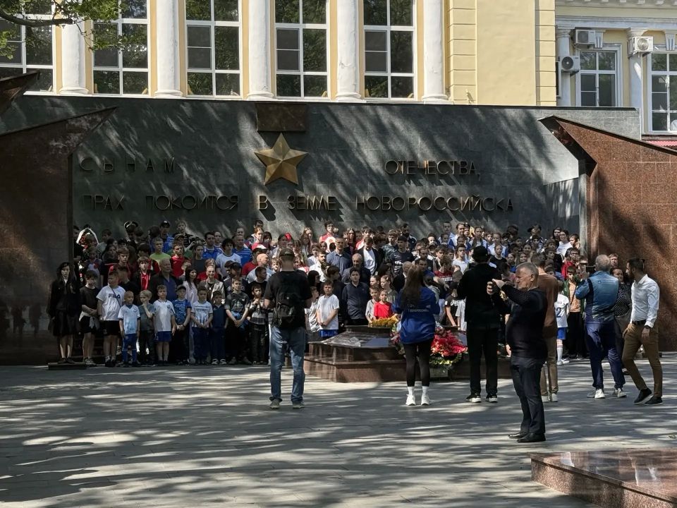 В городе-герое Новороссийске прошла легкоатлетическая эстафета в рамках краевой акции «Спортсмены Кубани – во славу Победы»