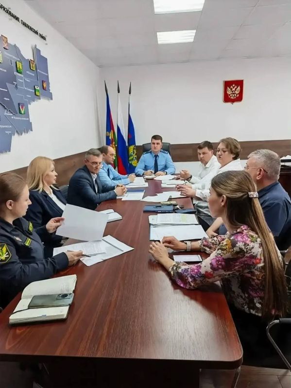 Прокурором Павловского района проведено расширенное межведомственное совещание по вопросам исполнения судебных актов по искам прокурора