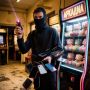 Лазерный вор - волгоградец грабил игровые автоматы