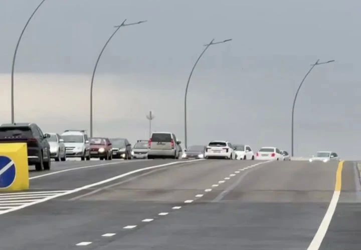 Этим утром полностью открыли движение по Тургеневскому мосту