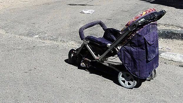 В Краснодаре женщина угнала детскую коляску и деньги с чужого счета