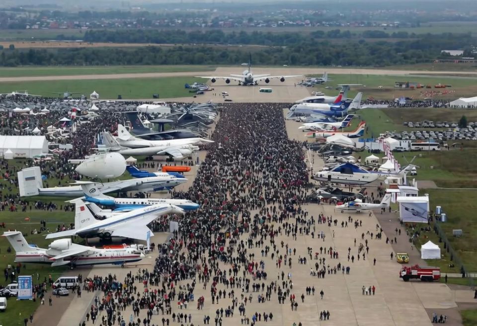 МАКС-2026 снова отменили