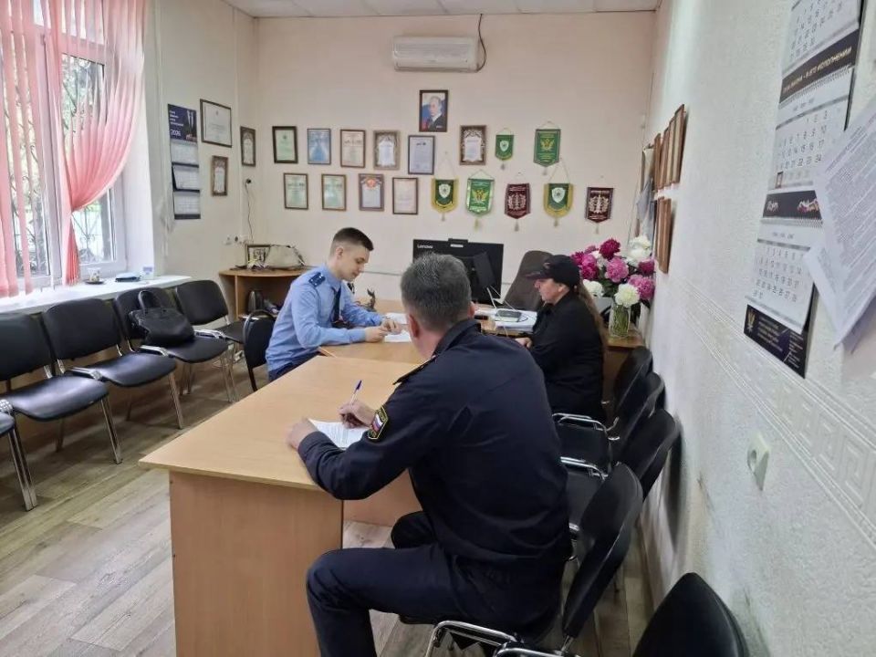 Прокуратурой Гулькевичского района совместно с руководством районного отдела судебных приставов проведен тематический прием граждан